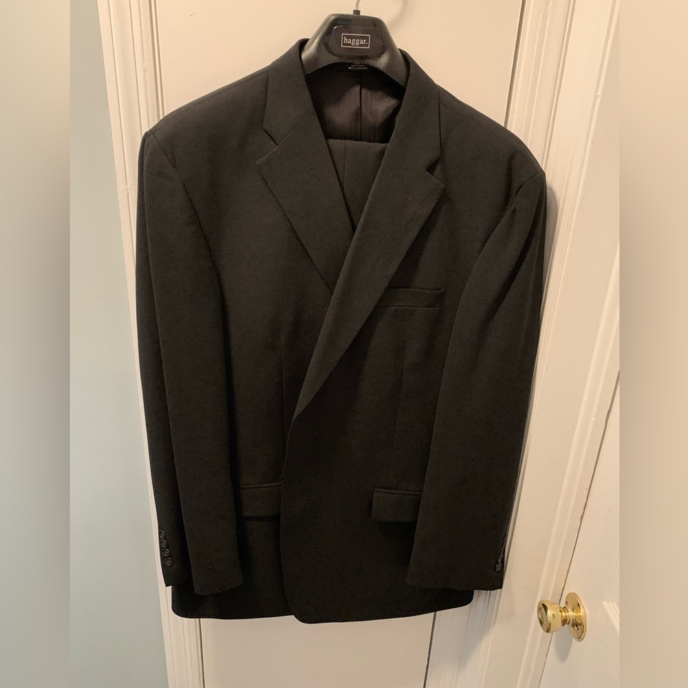 Mens Haggar suit